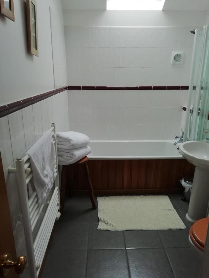 Pantasaph Farm B&B 홀리웰 외부 사진